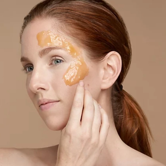 Yensa Pumpkin Turmeric polishing mask - Picture 2 of 7